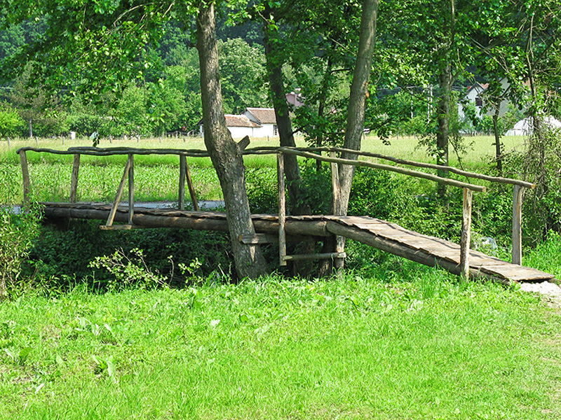 kumova vodenica drveni most